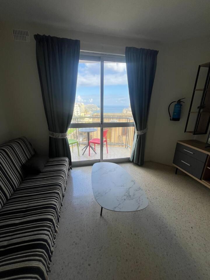 1 Bedrm Apt Seaview Balluta Bay Saint Julian's ภายนอก รูปภาพ